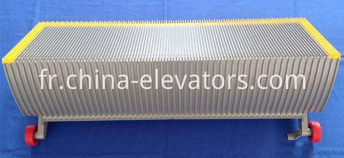 Aluminum Step for Schindler 9300 Escalator with three sides yellow border 